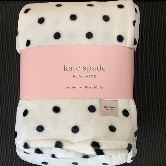 kate spade Other - BRAND NEW KATE SPADE OVERSIZED TWIN FLEECE BLANKET
